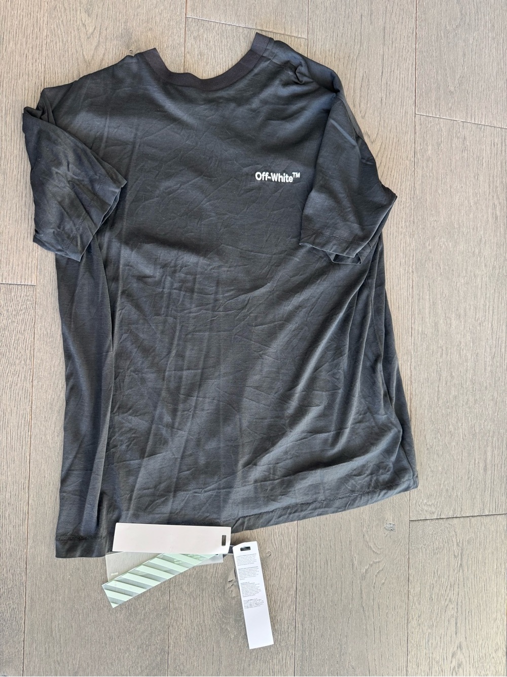 Off white black Tshirt